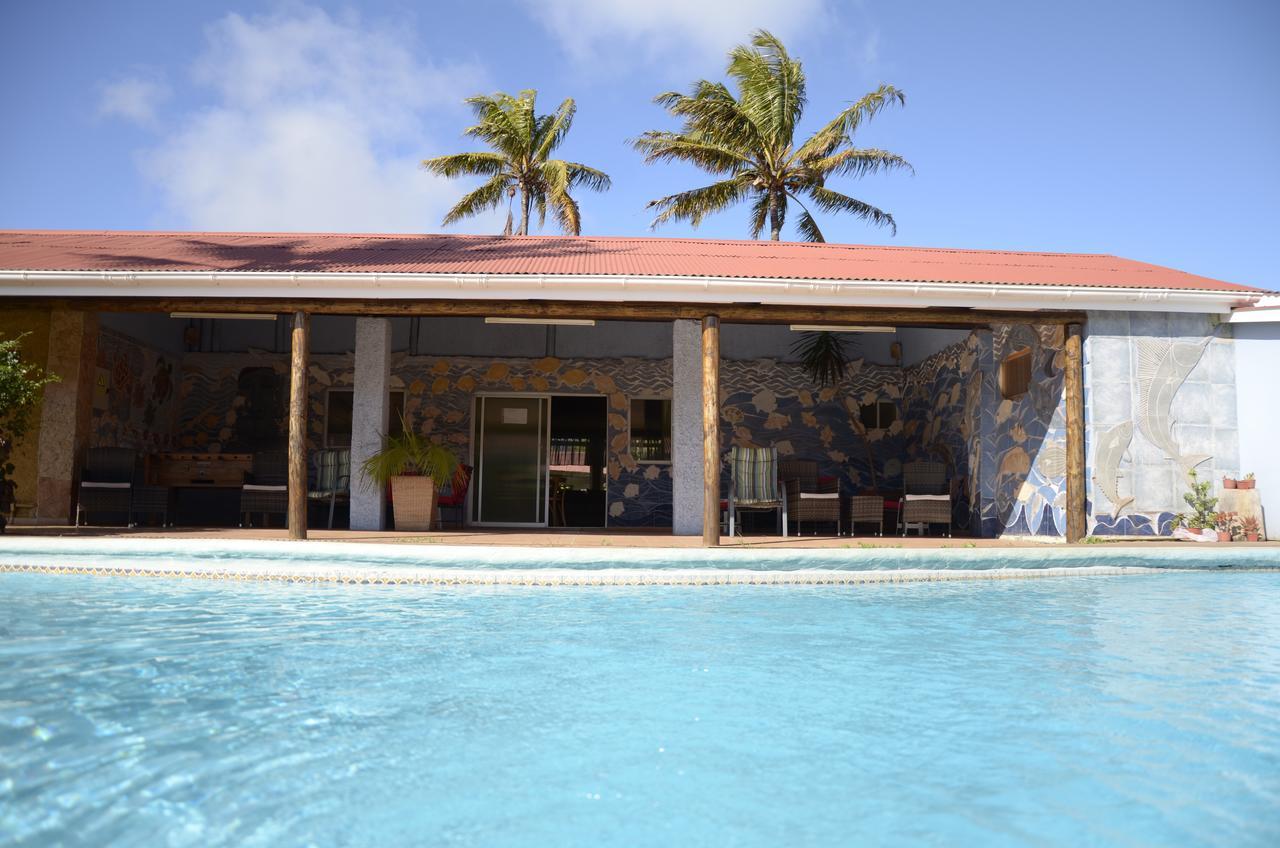 Hotel Manutara Hanga Roa Esterno foto
