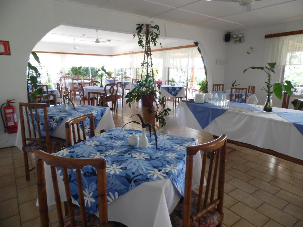 Hotel Manutara Hanga Roa Esterno foto